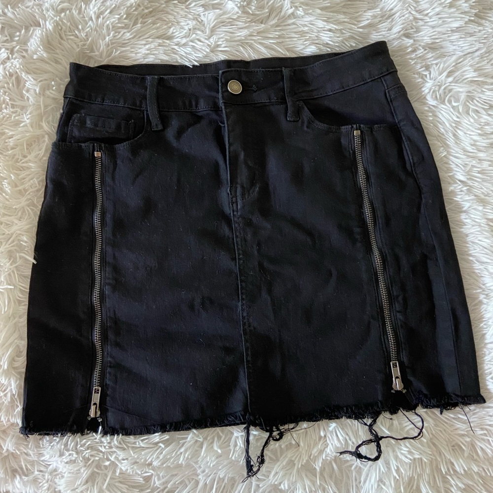 Fashionnova black skirt, never worn